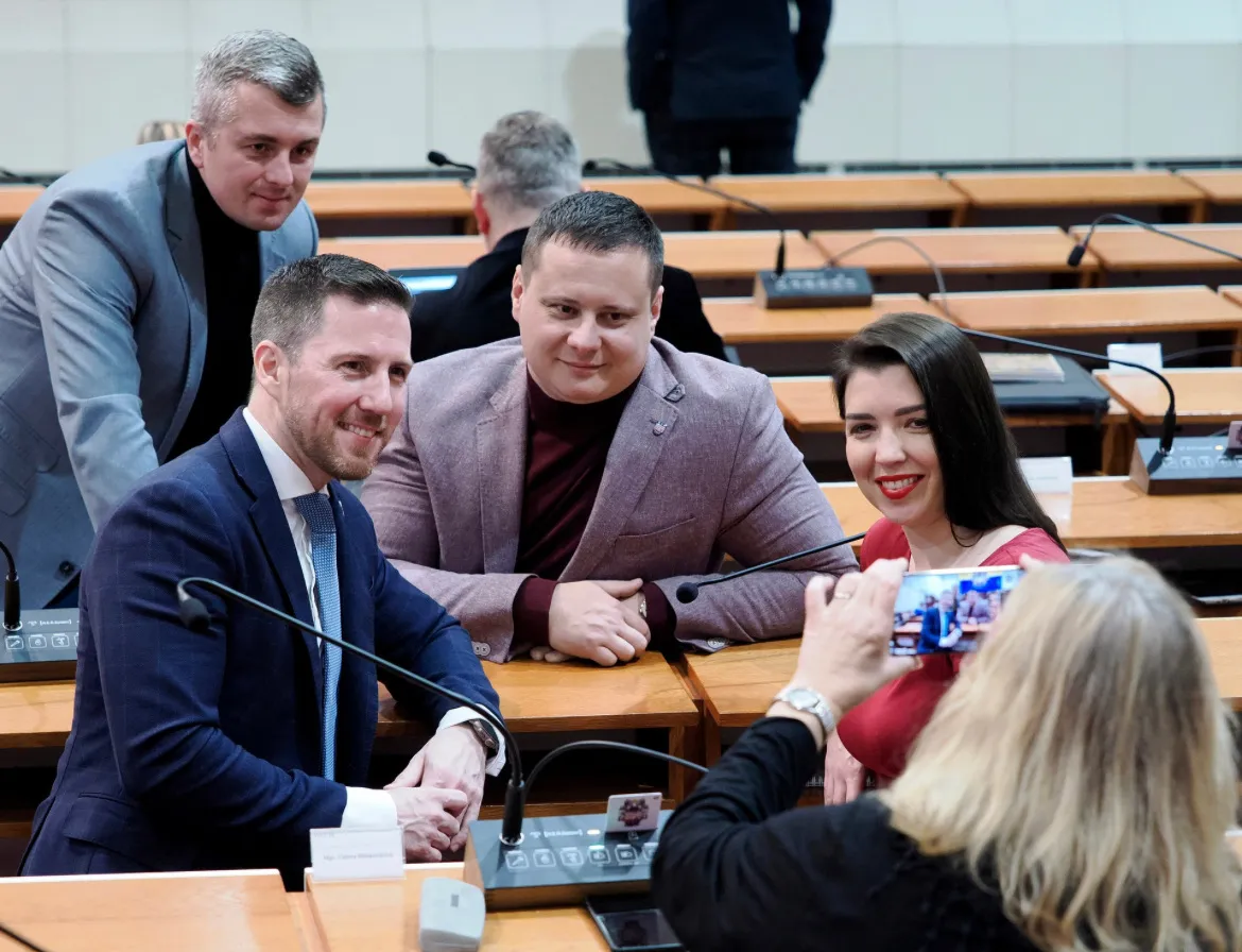 S kolegami na rokovaní zastupiteľstva